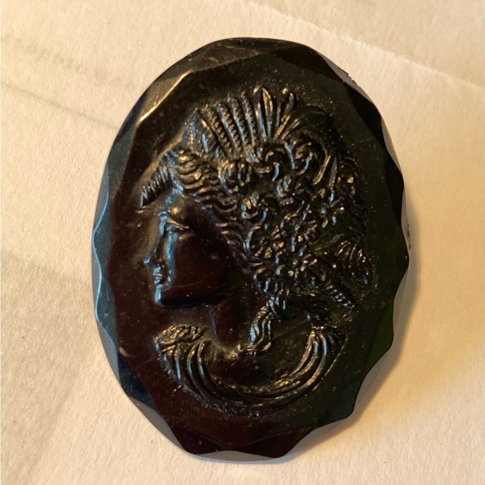 Antique 1920's Carved Black Celluloid Cameo Pin